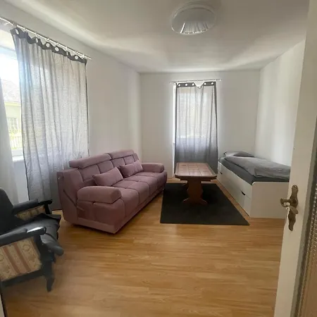 Gemuetlich Und Fein Appartement